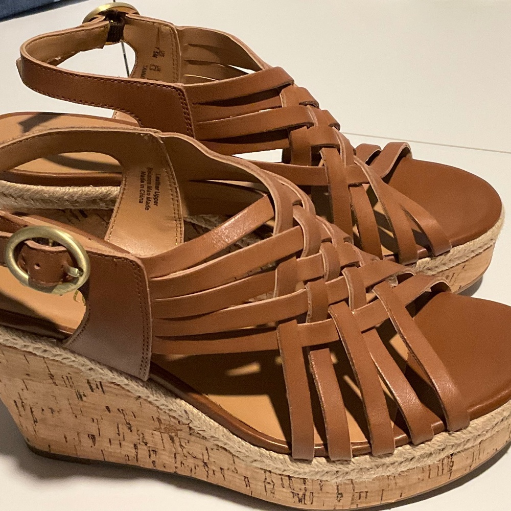 NEW Franco Sarto Dark Beige Wedge Size 7.5, Summer, sandal,